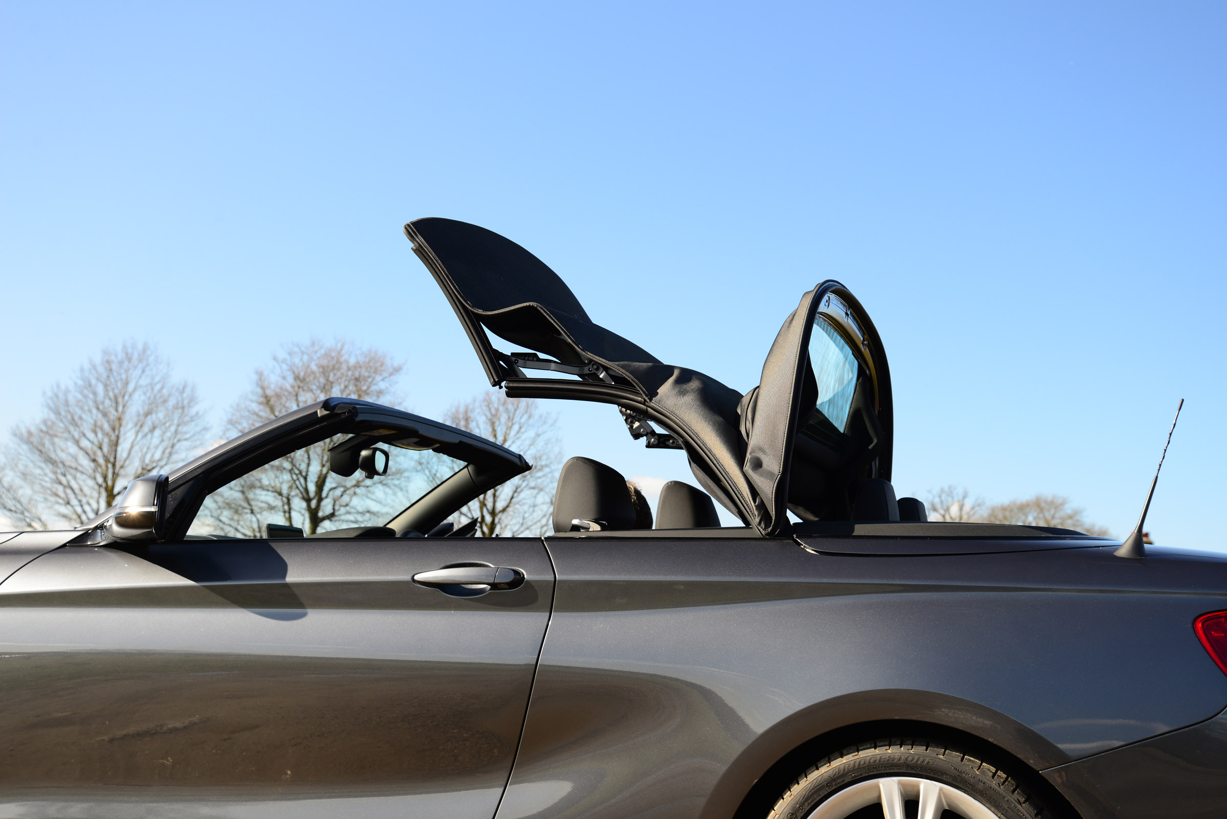BMW 220d Convertible roof