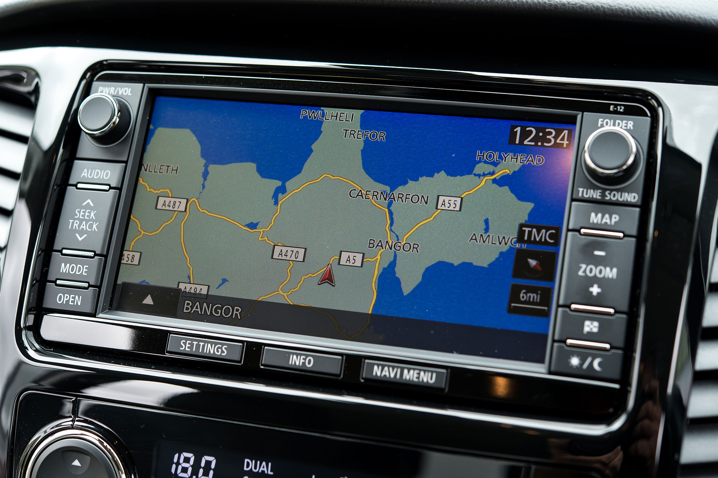 Mitsubishi L200 - sat nav