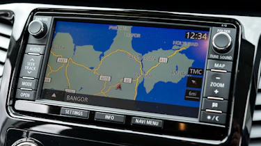 Mitsubishi L200 - sat nav
