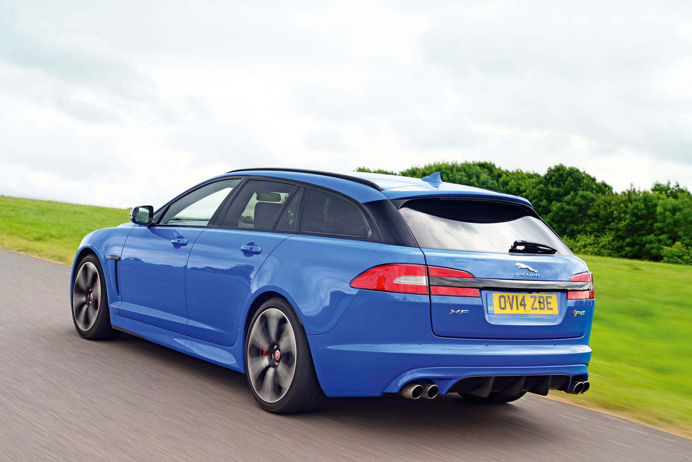 Jaguar XFR-S Sportbrake rear tracking