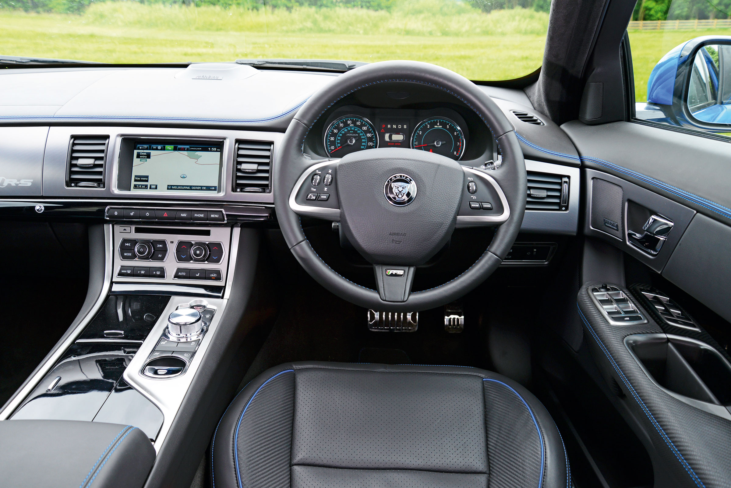 Jaguar XFR-S Sportbrake interior