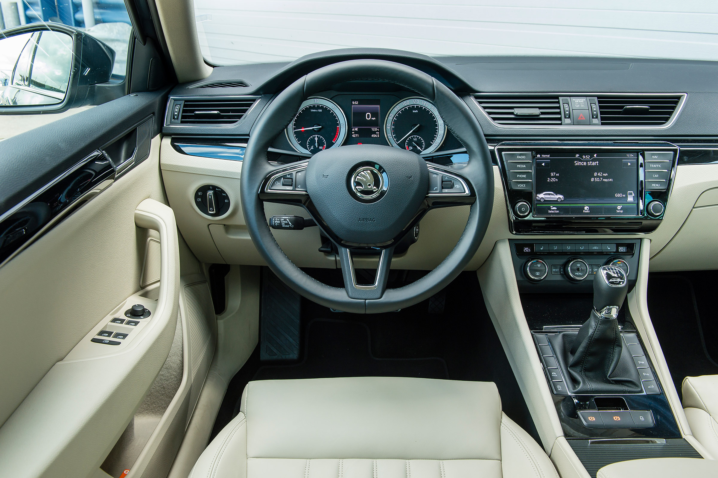 Skoda Superb - interior