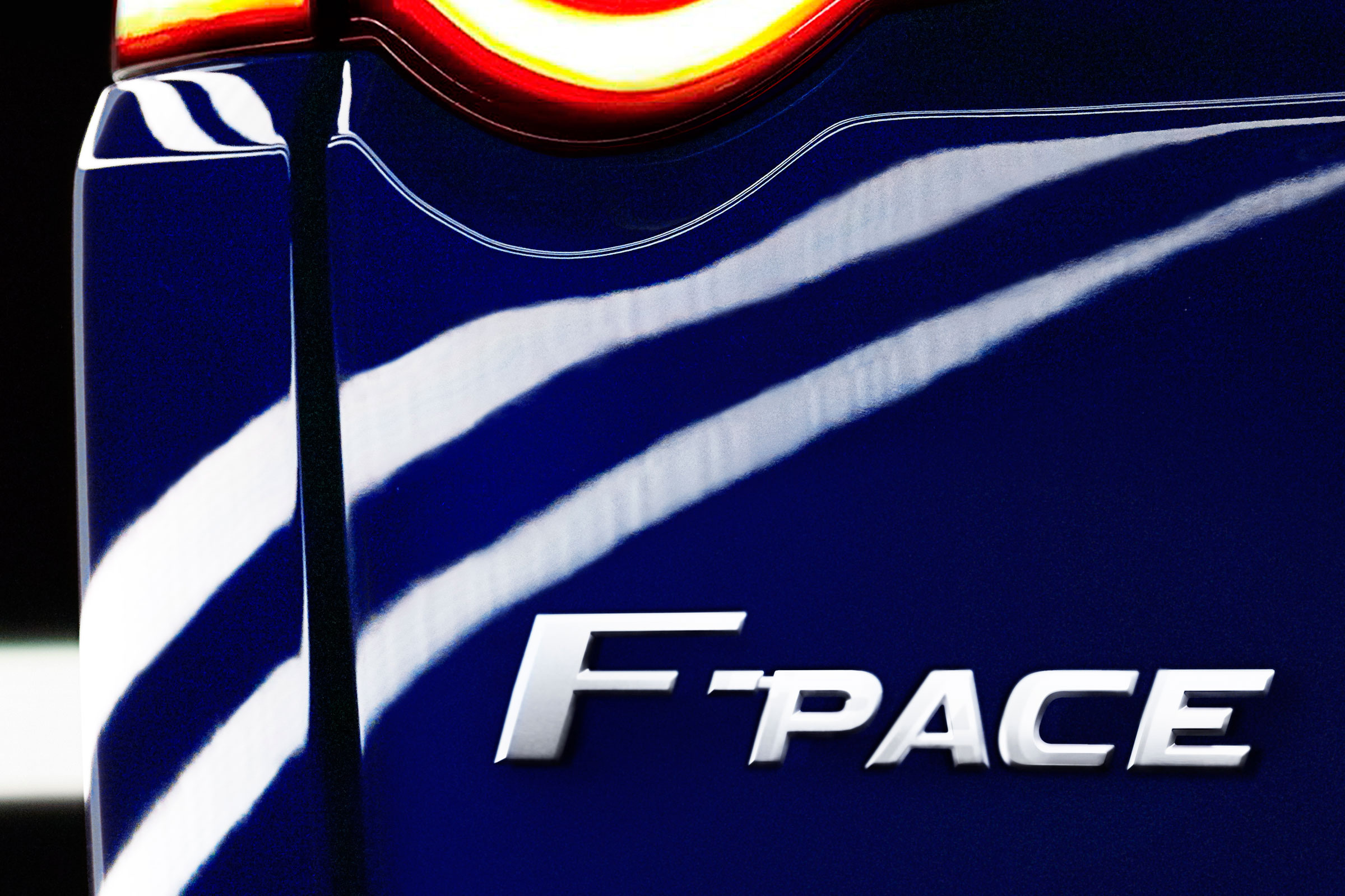 Jaguar F-Pace badge
