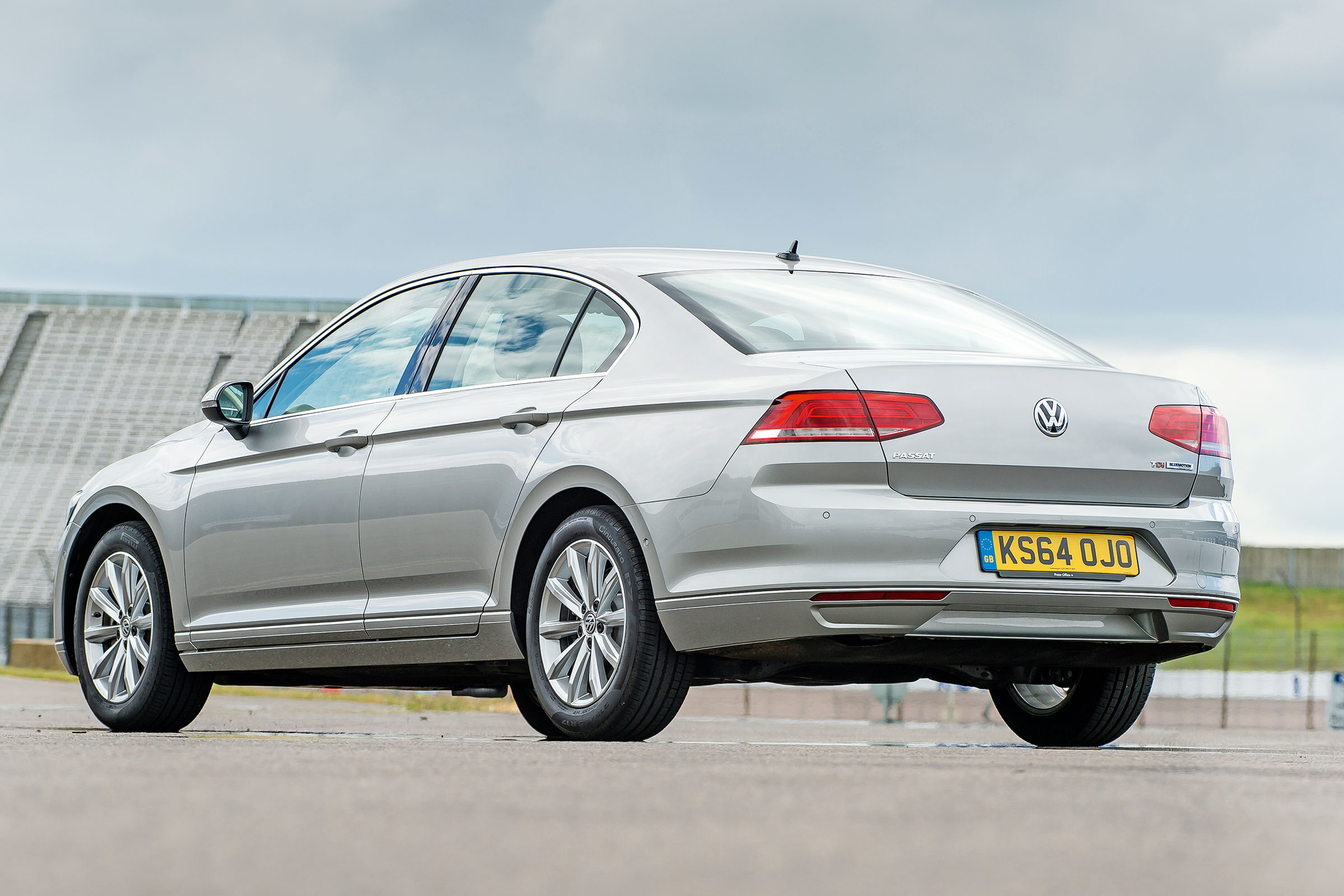 VW Passat - rear static