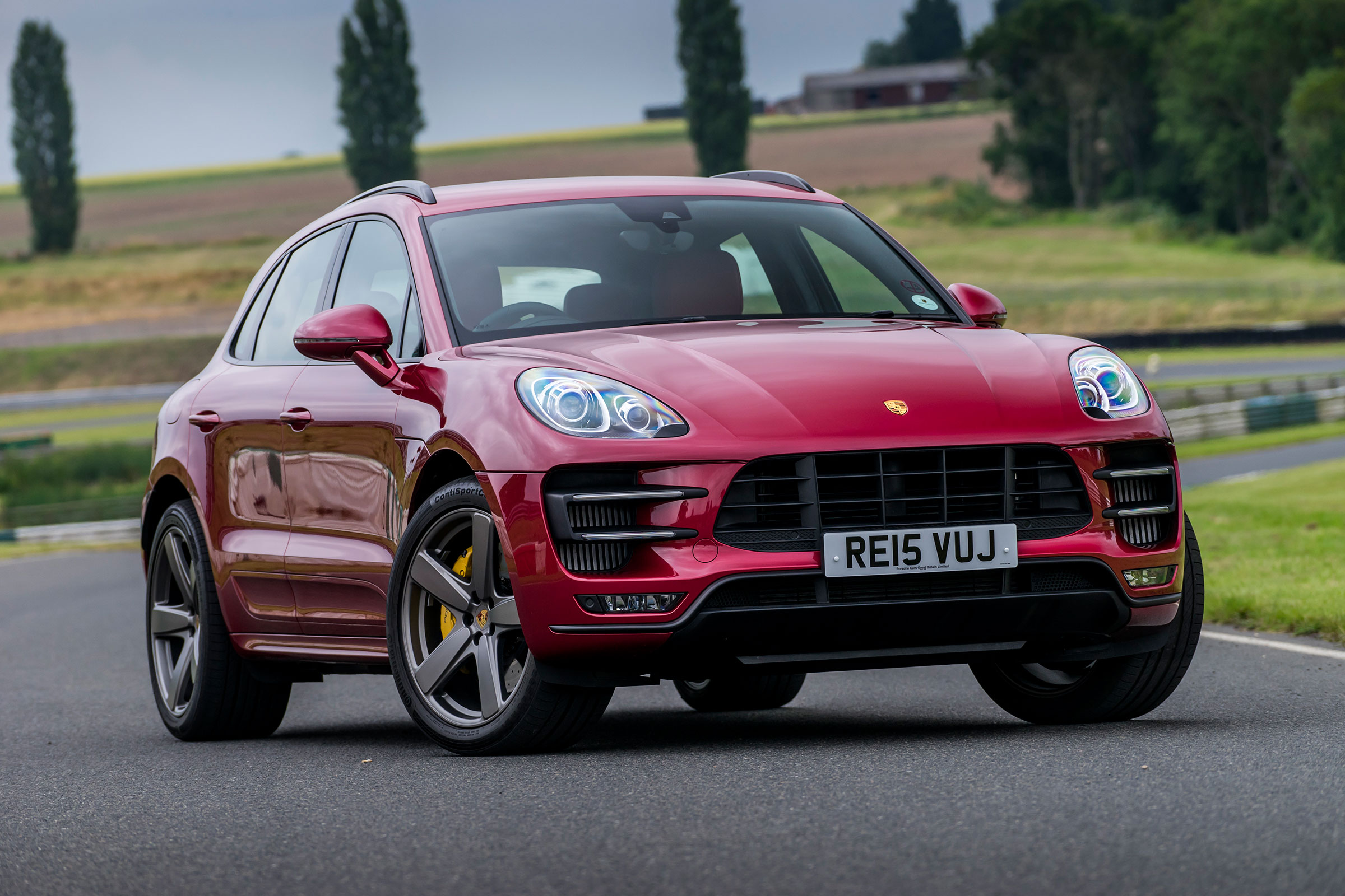 Porsche Macan Turbo - front static