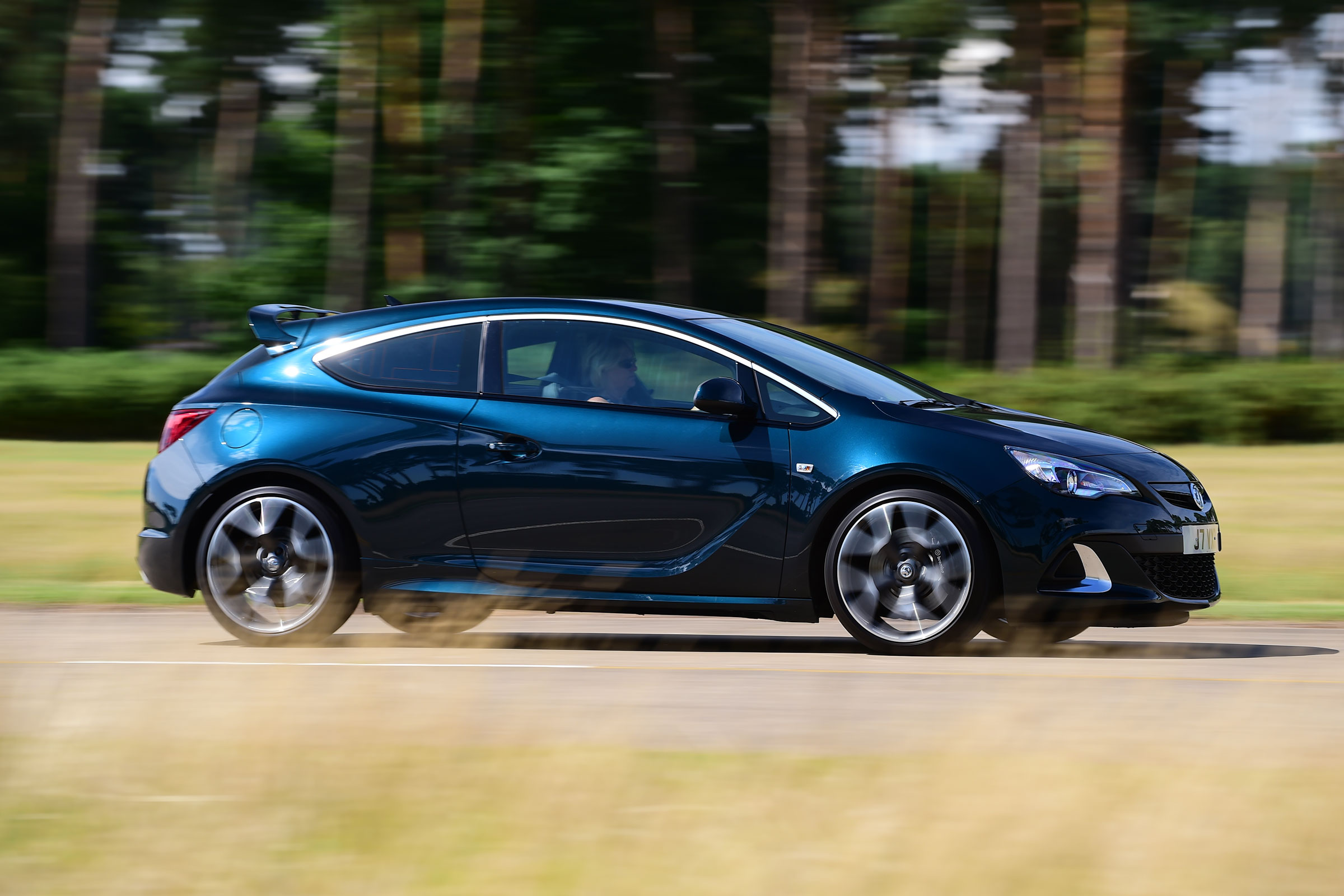 Vauxhall Astra GTC VXR