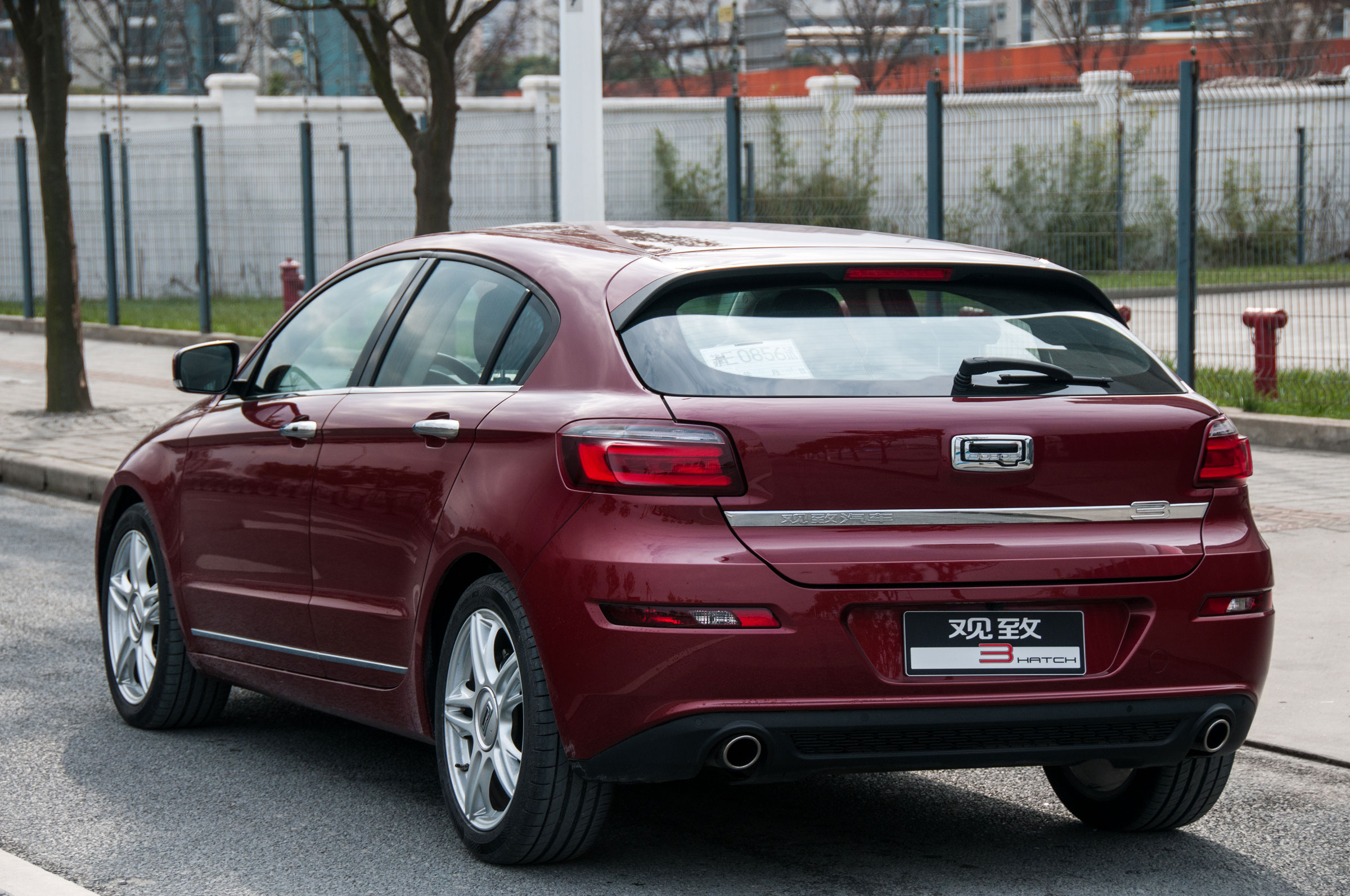Qoros 3 - rear seats