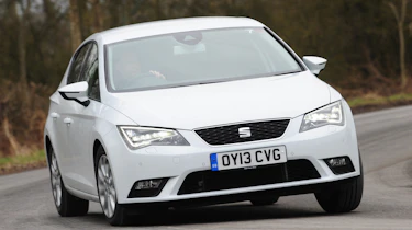 SEAT Leon front cornering