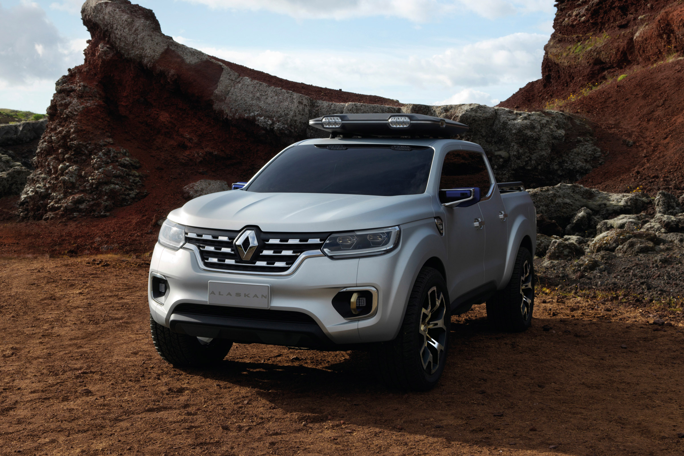 Renault Alaskan concept pick-up still