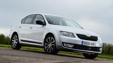 Skoda Octavia - front static