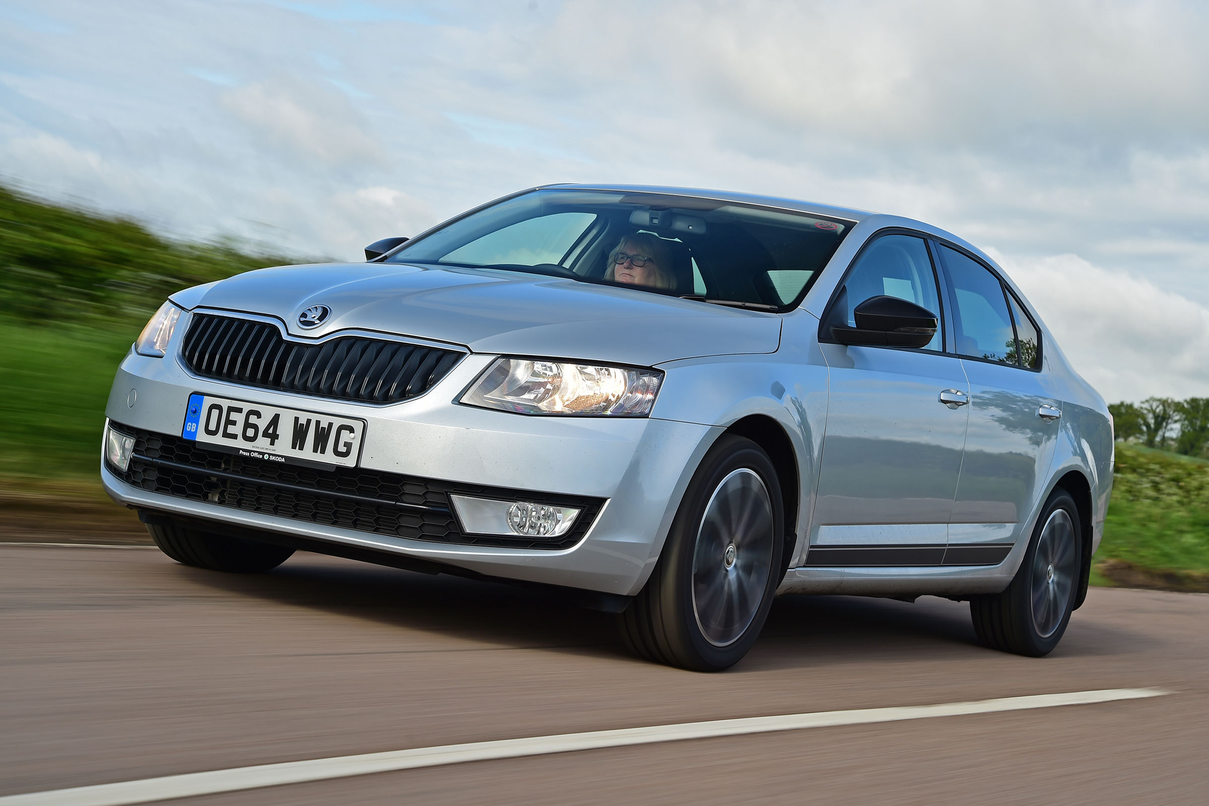 Skoda Octavia - front tracking