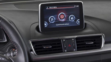 Mazda3 saloon dash