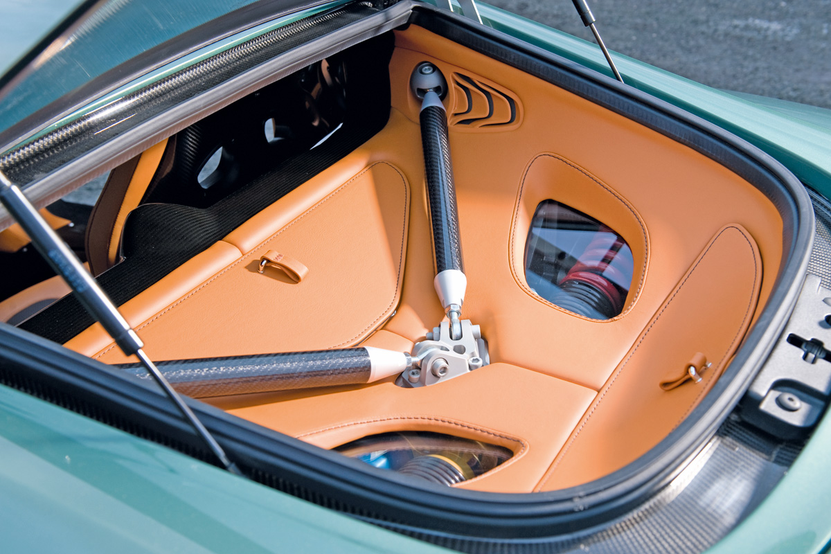 Aston Martin One-77 boot