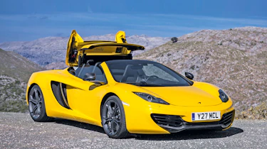 McLaren 12C Spider roof