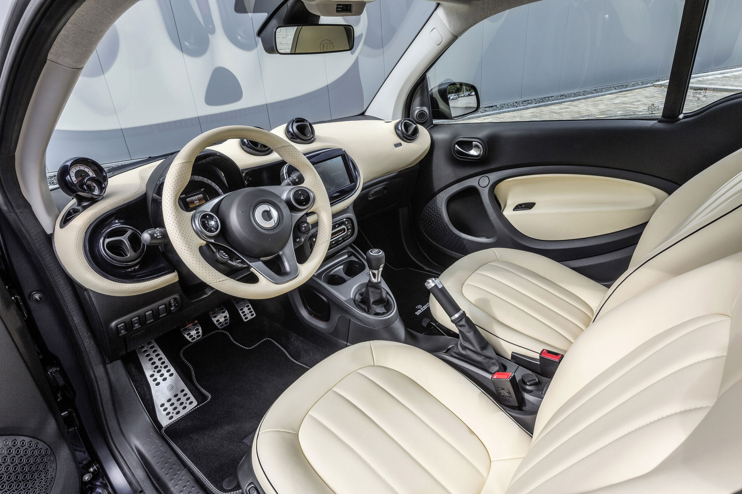 Smart ForTwo - leather cabin