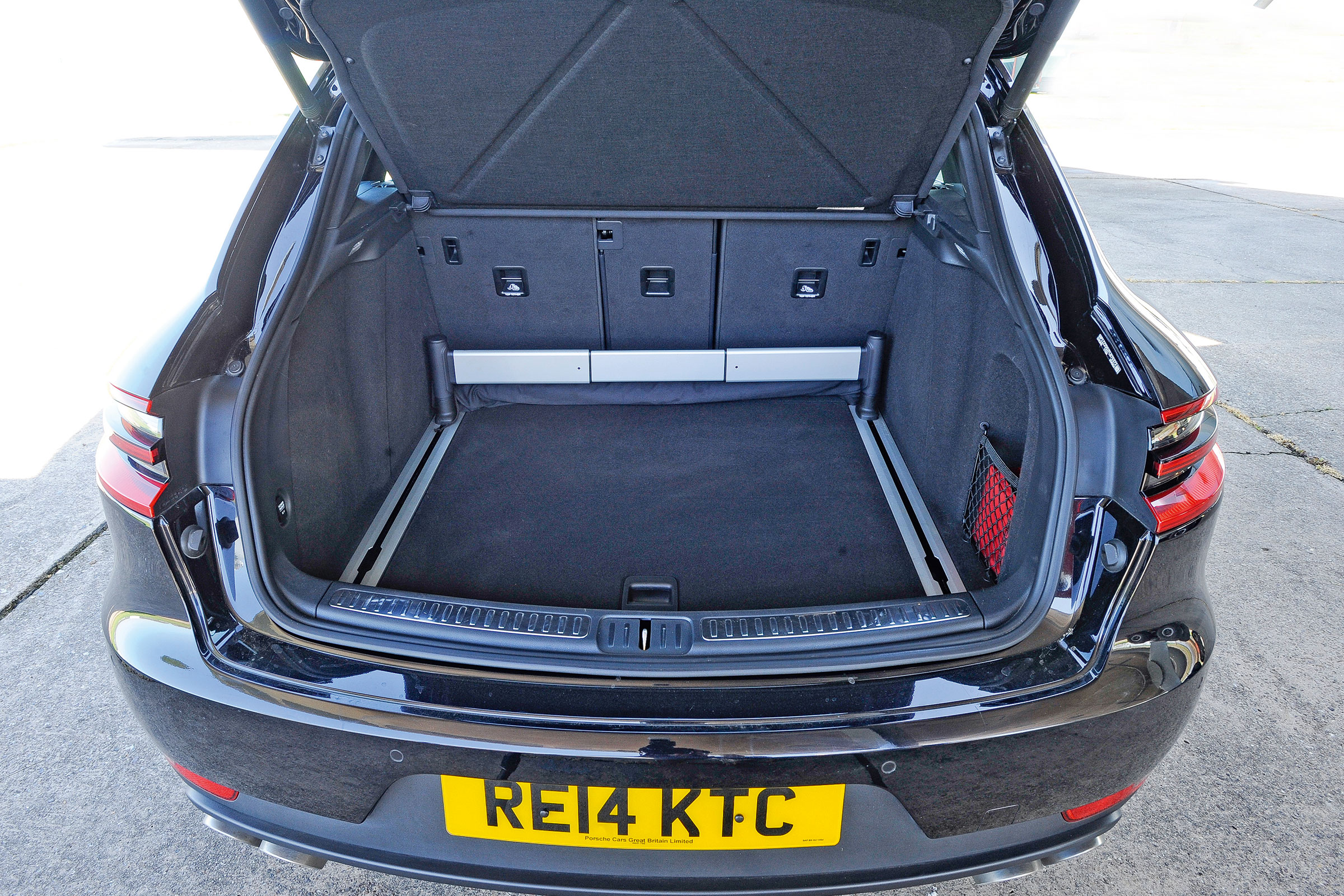 Porsche Macan - boot