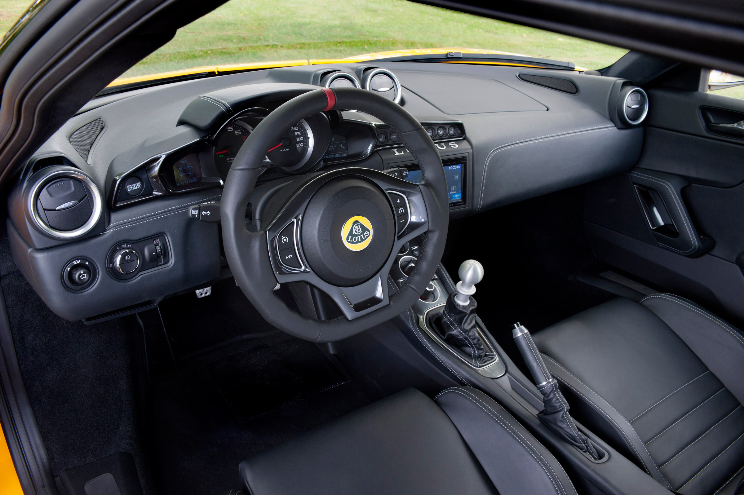 Lotus Evora 400 interior