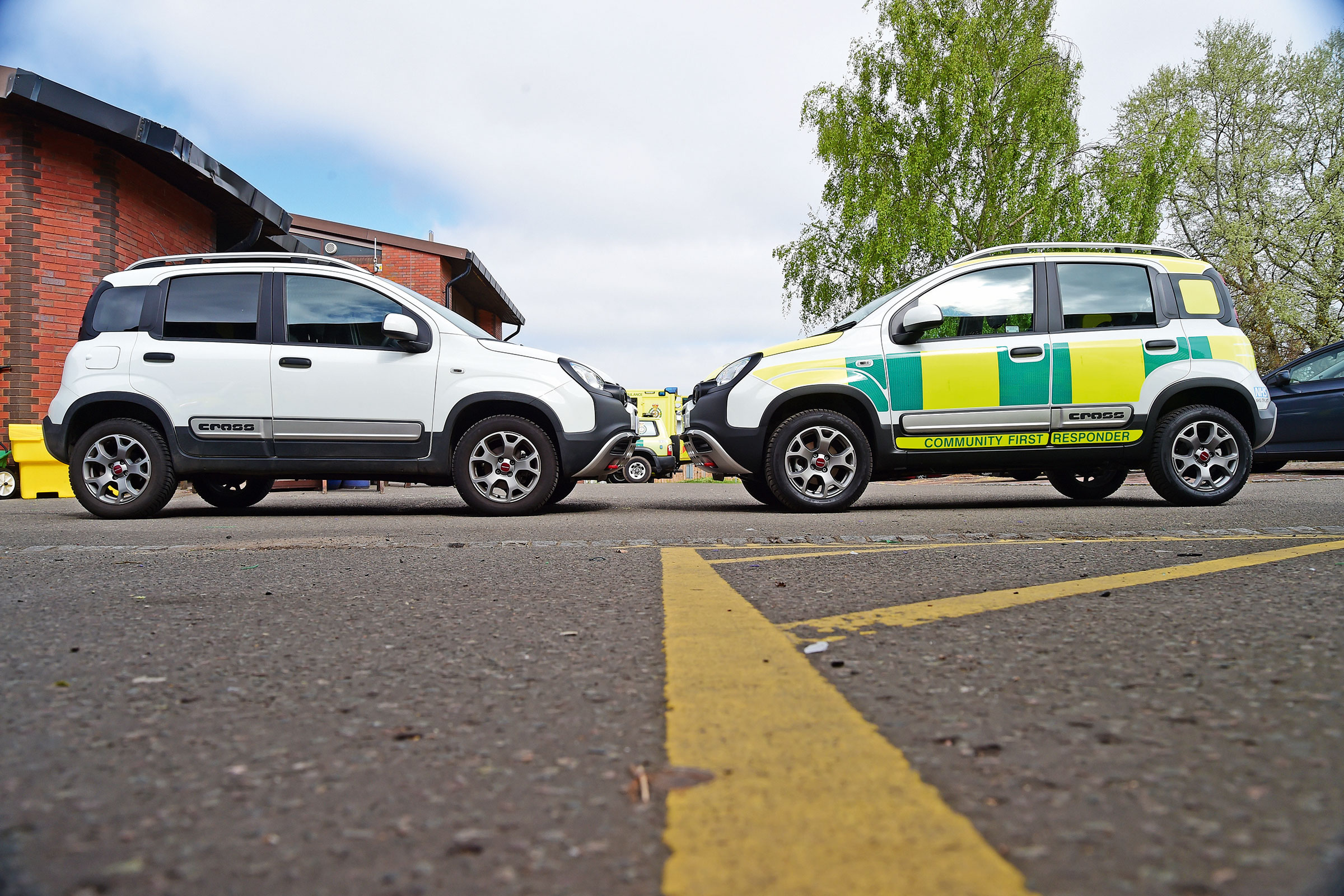 Fiat Panda Cross - head-to-head