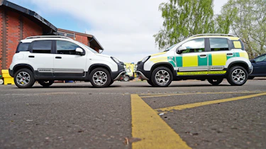 Fiat Panda Cross - head-to-head