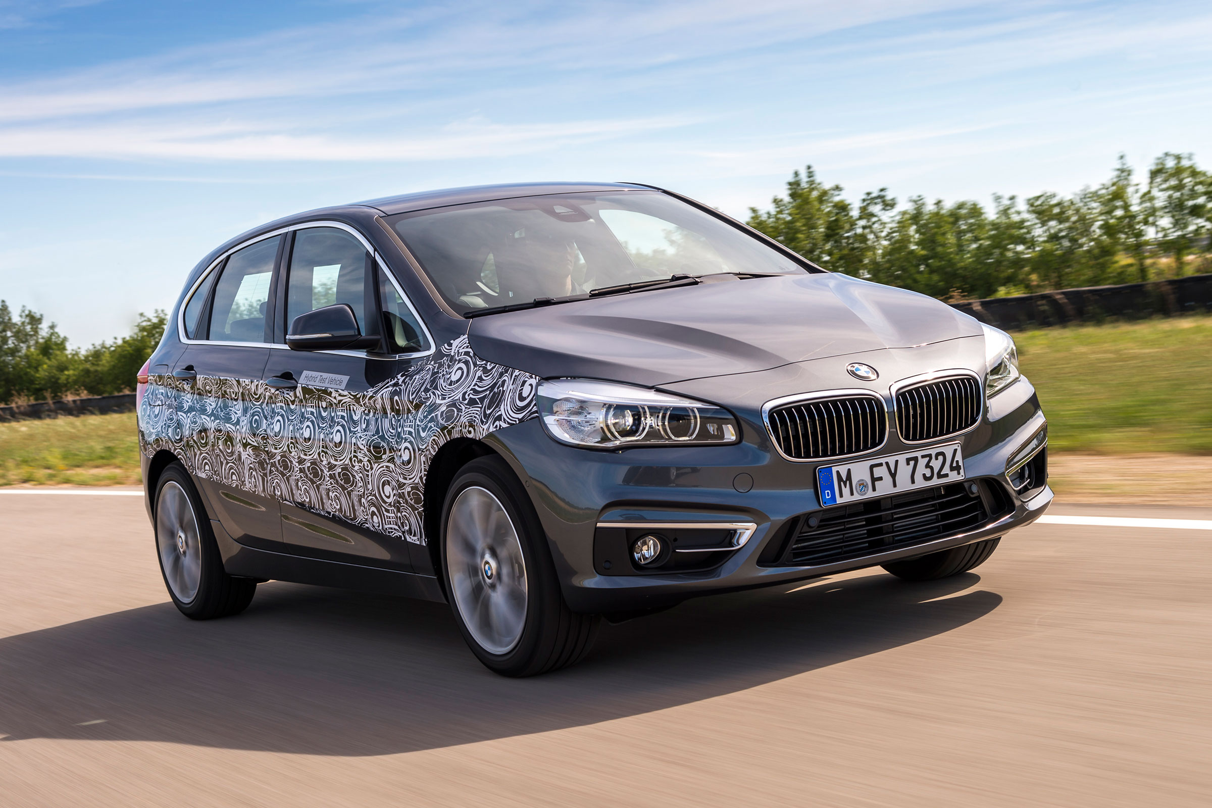 BMW 2 Series Active Tourer eDrive - front tracking