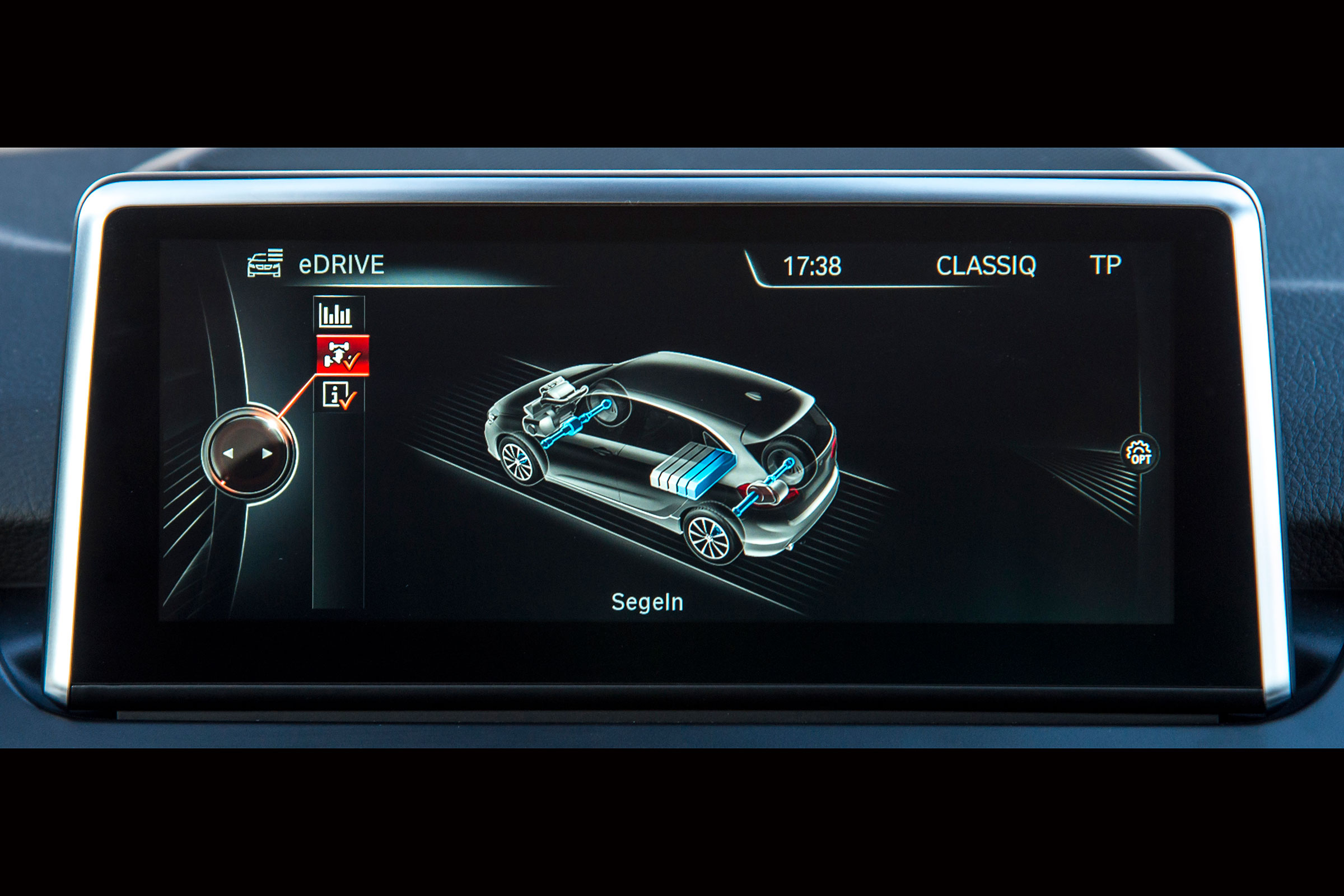 BMW 2 Series Active Tourer eDrive - screen