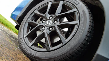 Honda Civic Sport - wheel