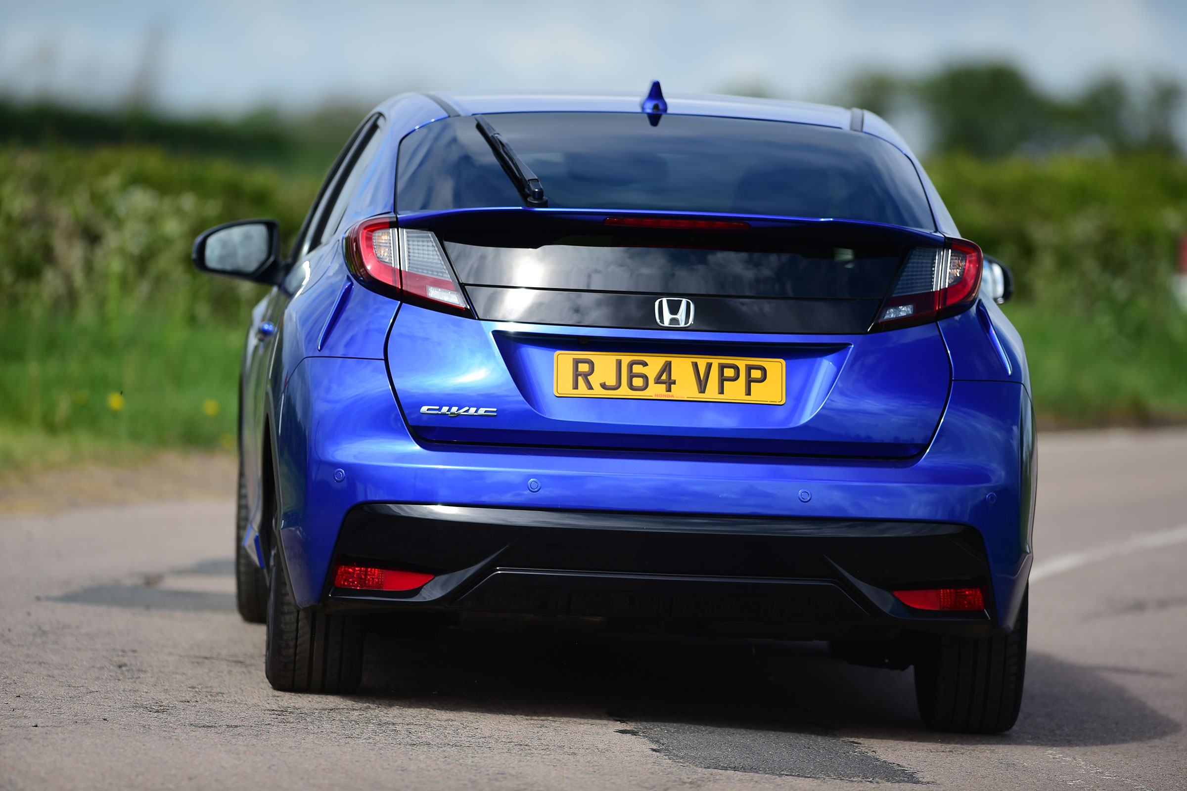 Honda Civic Sport - rear cornering