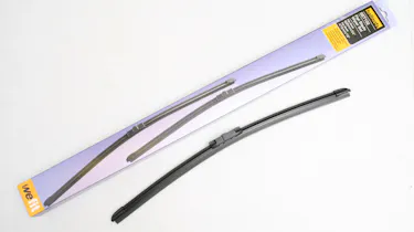 Halfords Flat Wiper Blade Set