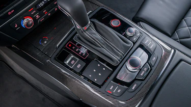 Audi S6 saloon 2014 gearstick