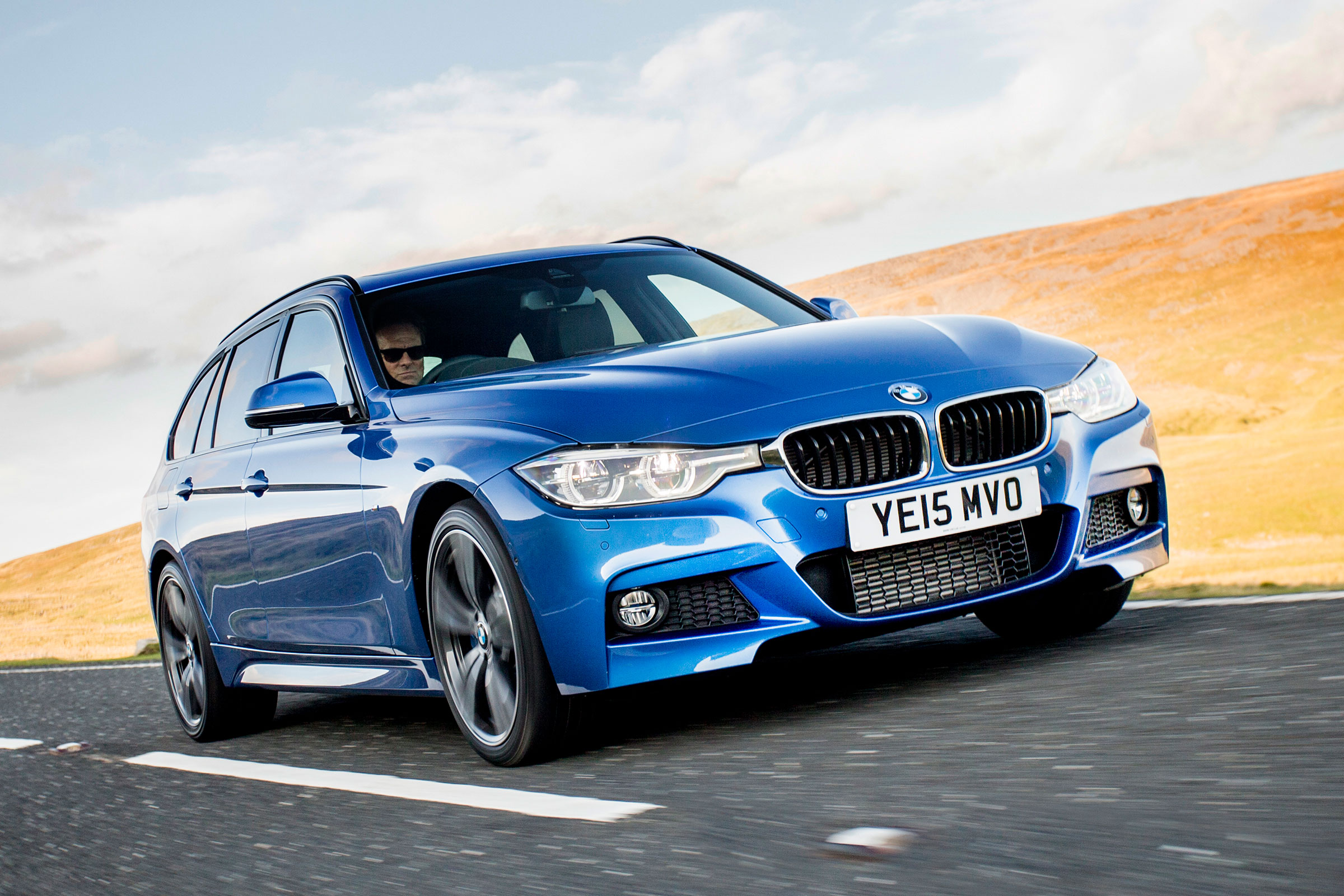 BMW 3 Series Touring - front tracking