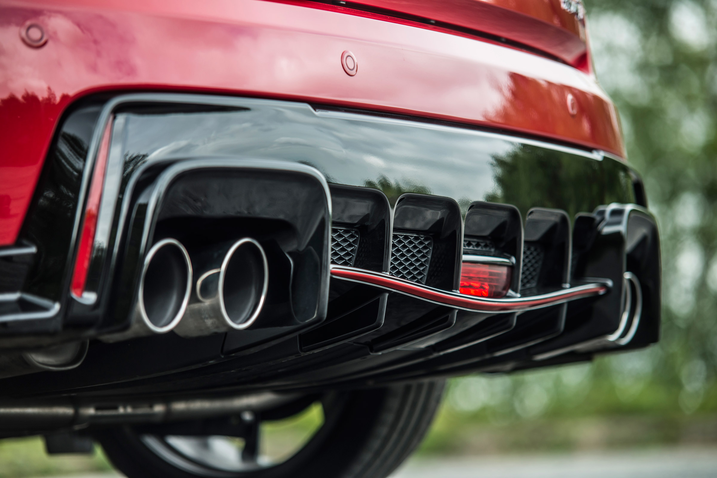 New Honda Civic Type R 2015 pipes