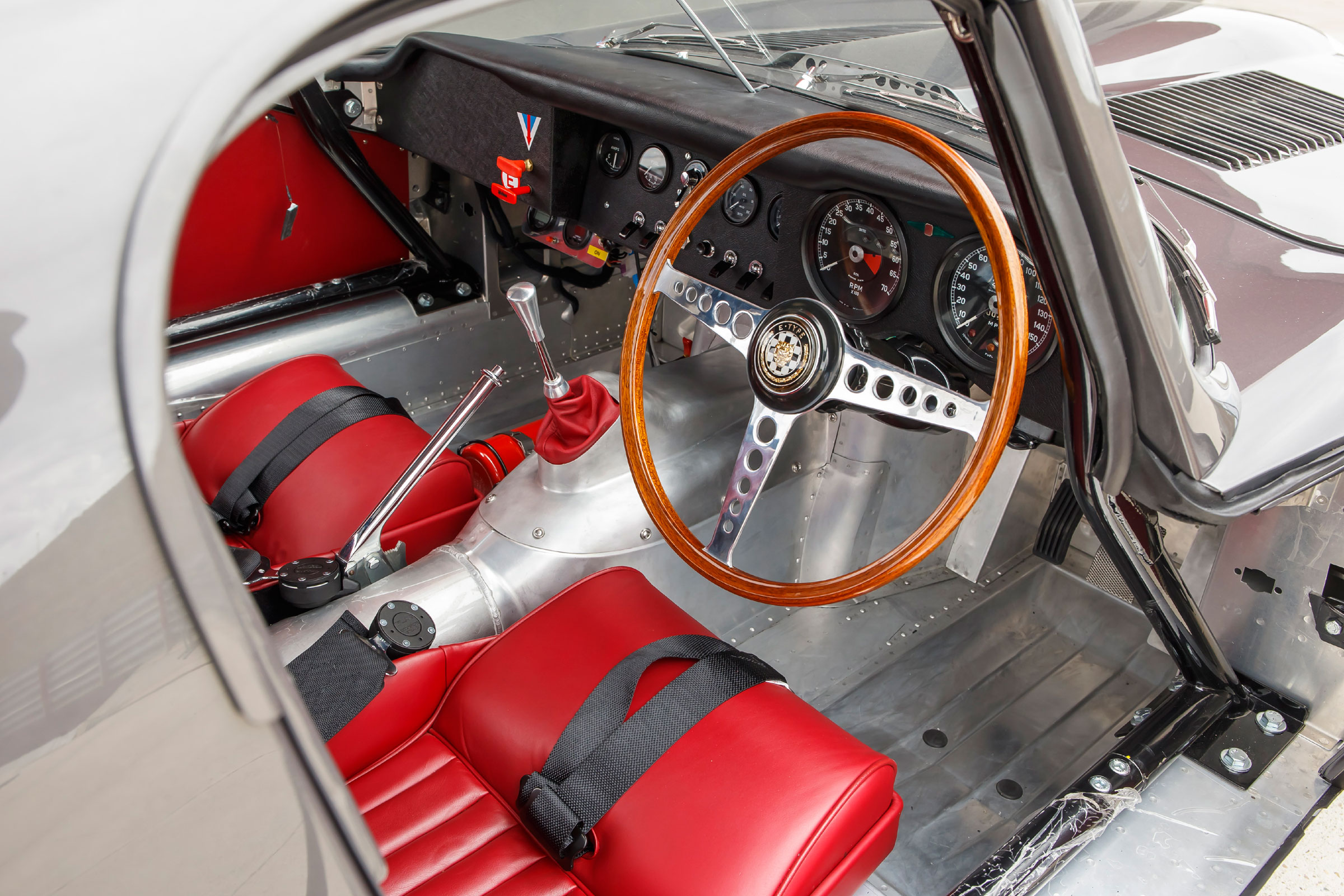 Jaguar E-Type Lightweight aperture