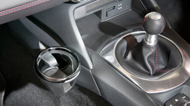 Mazda MX-5 2015 gearstick