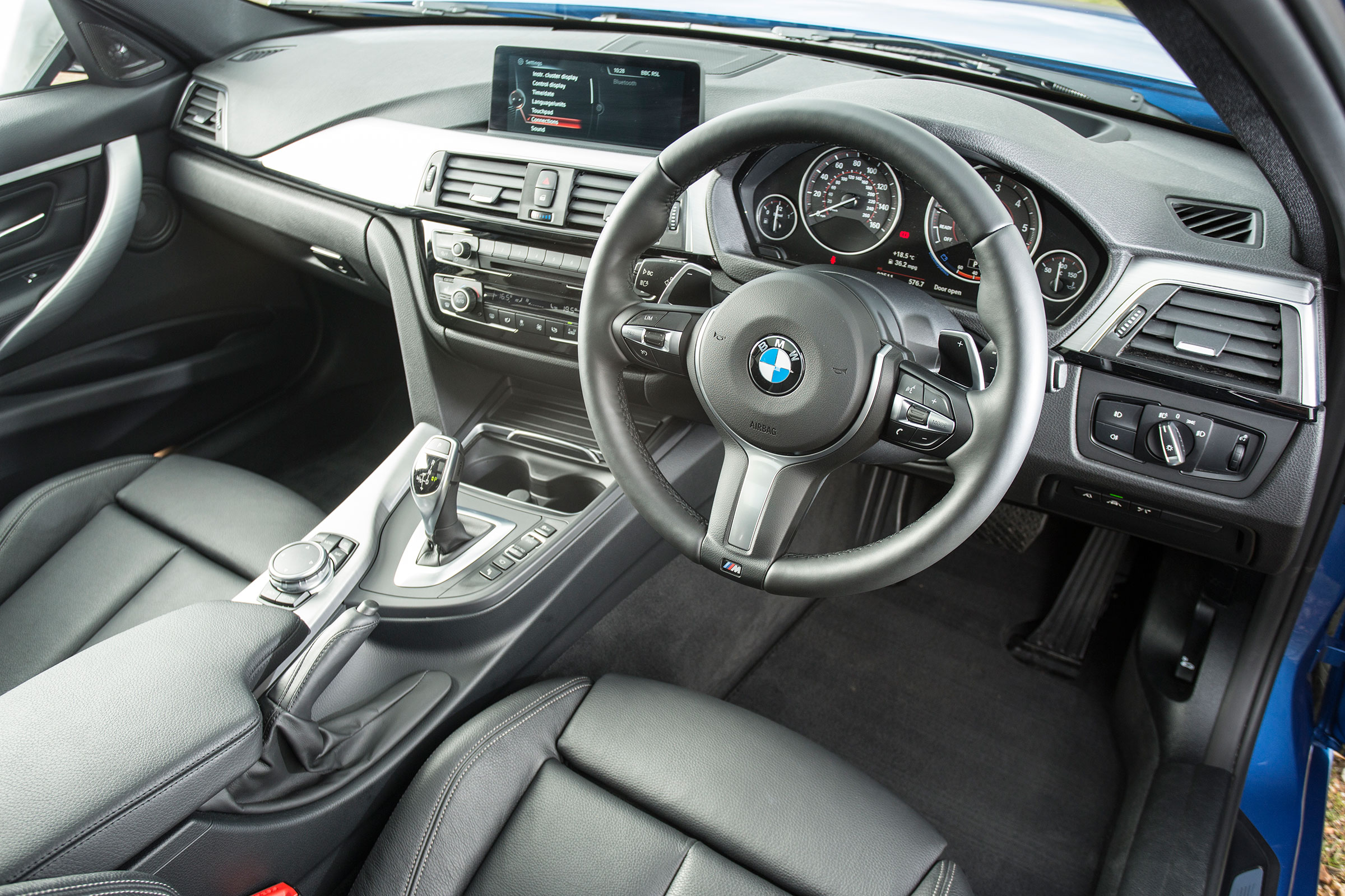 BMW 3 Series Touring - interior