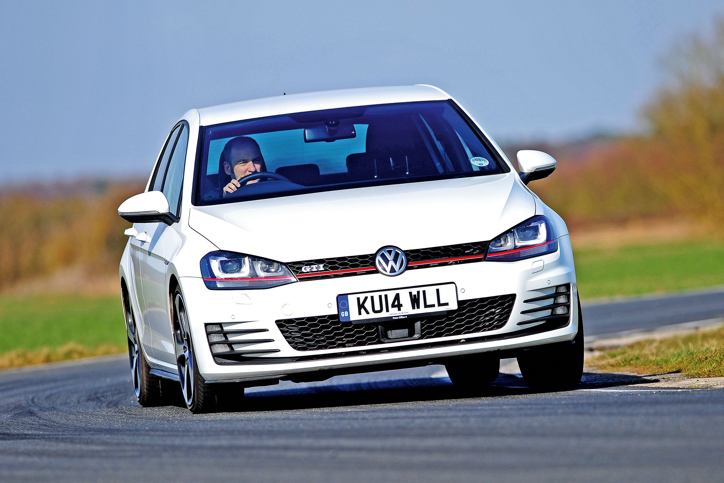 VW Golf GTI - front cornering