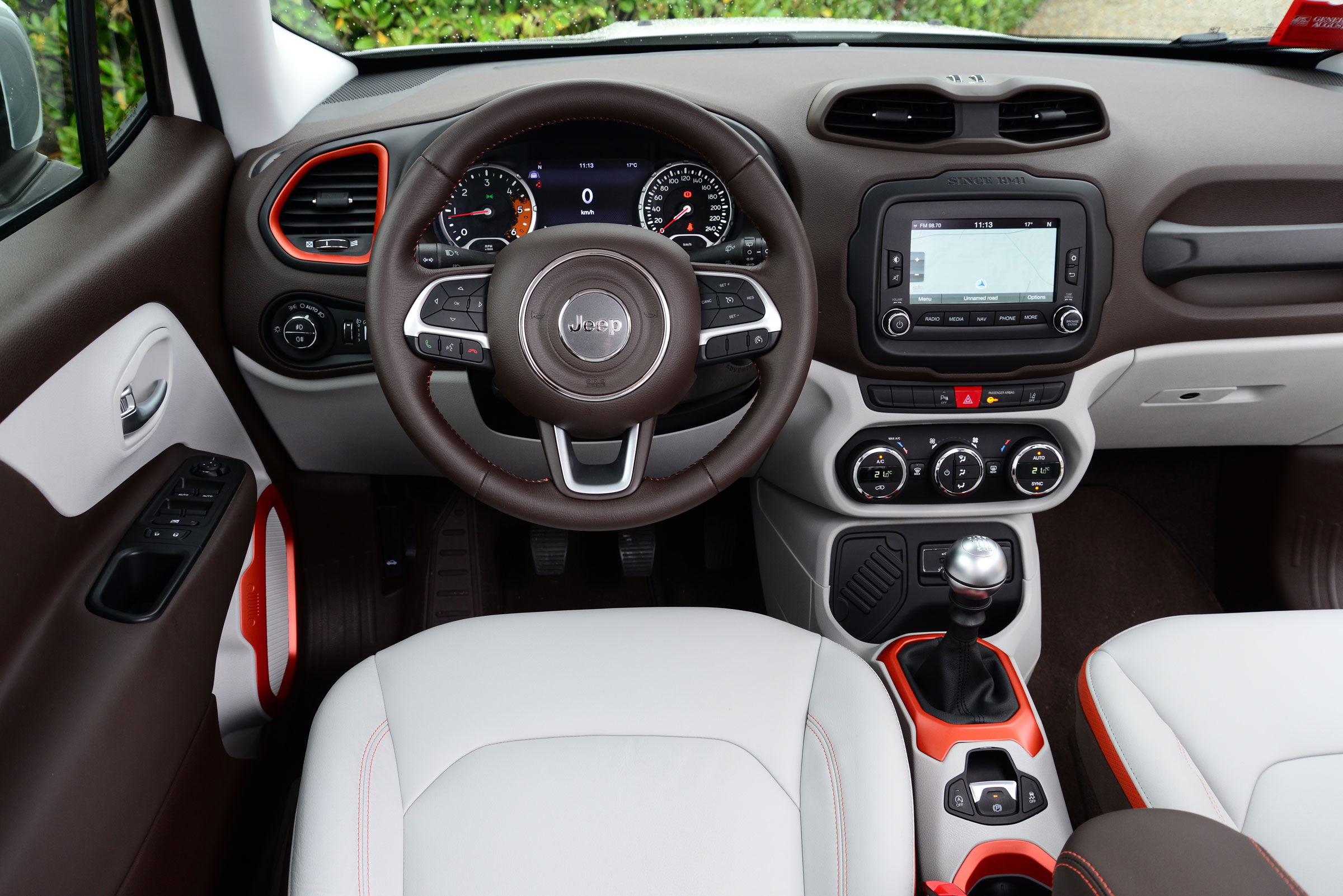 Jeep Renegade interior
