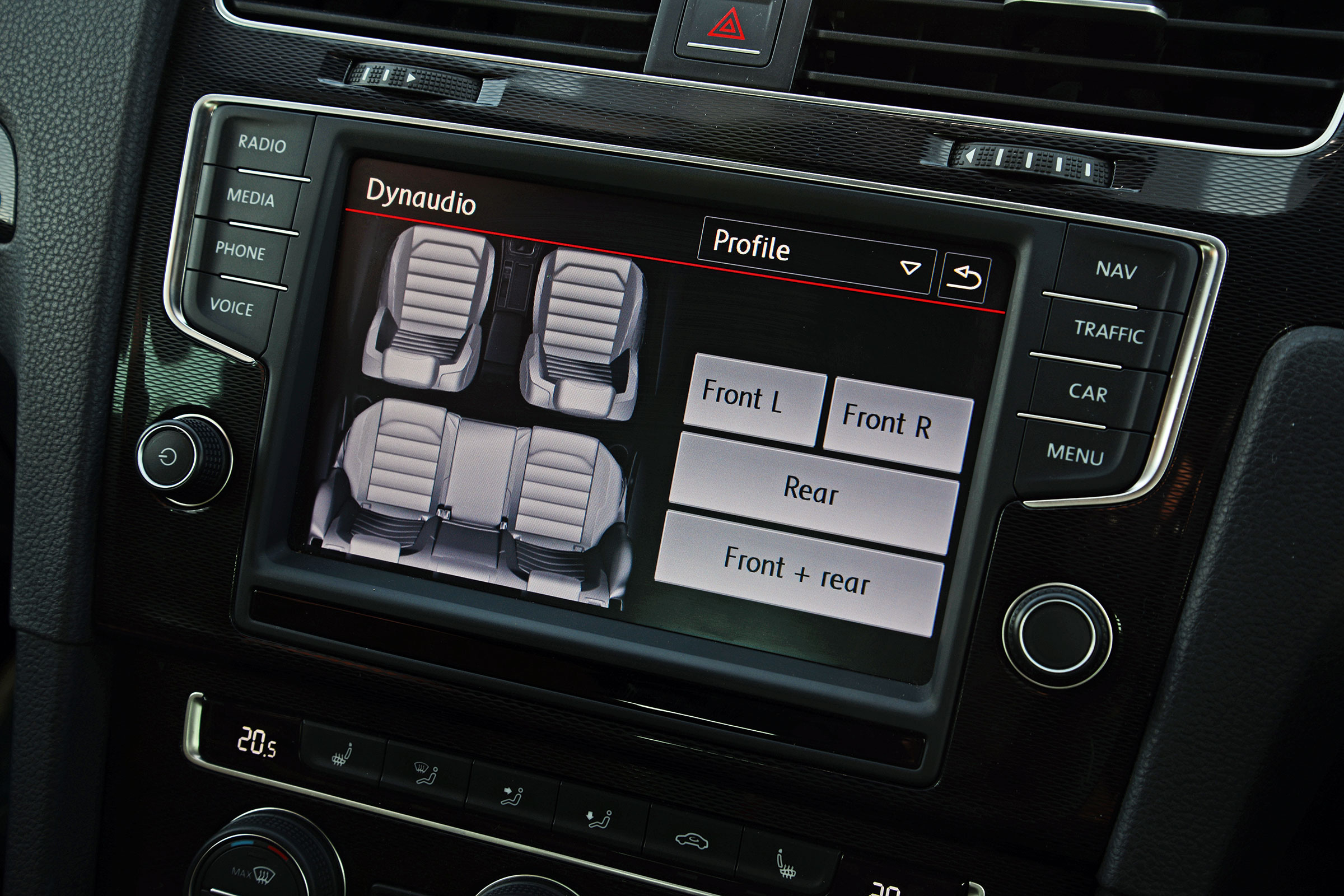 VW Golf GTI - screen