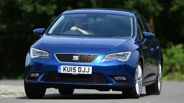 SEAT Leon - front cornering