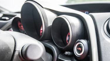 New Honda Civic Type R 2015 binnacle