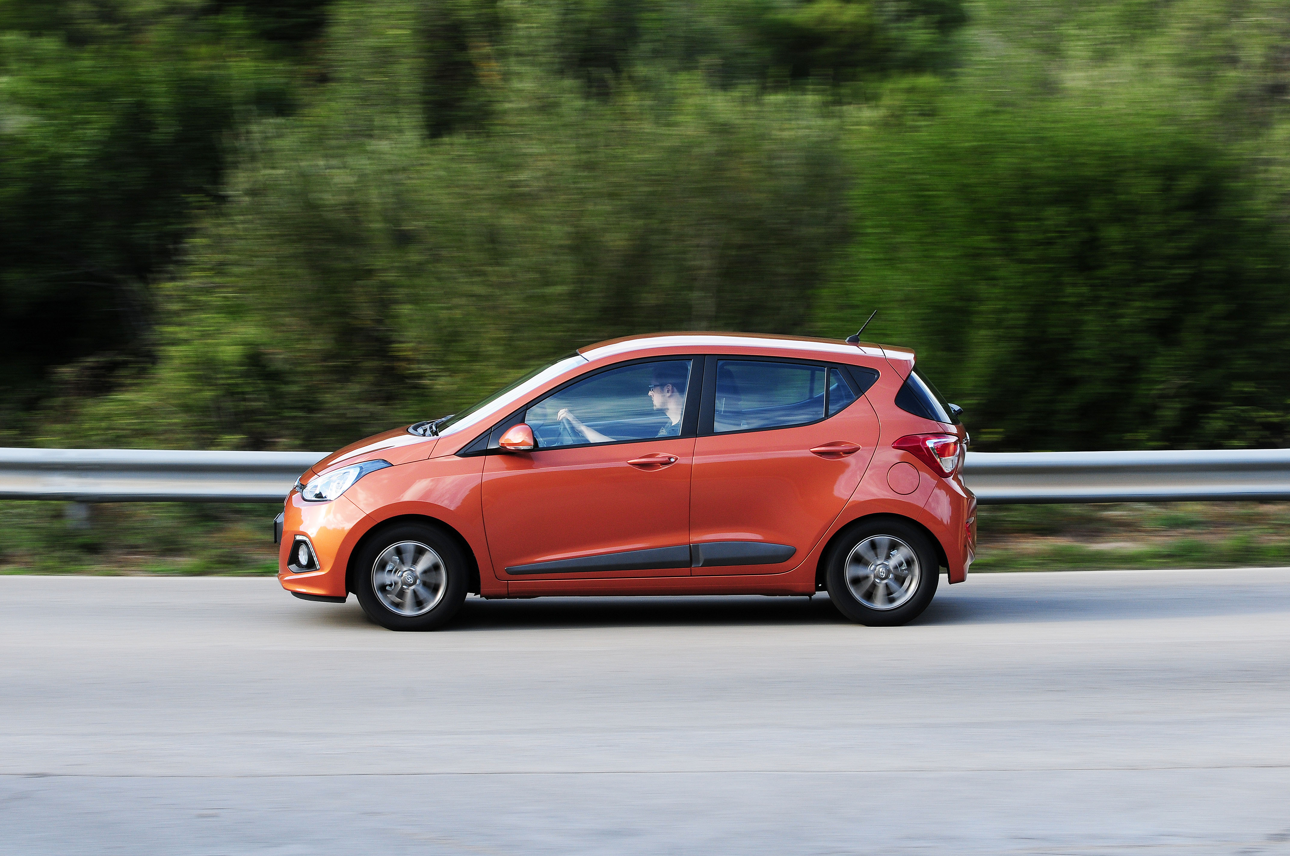Hyundai i10 panning 