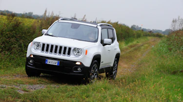 Jeep Renegade off road