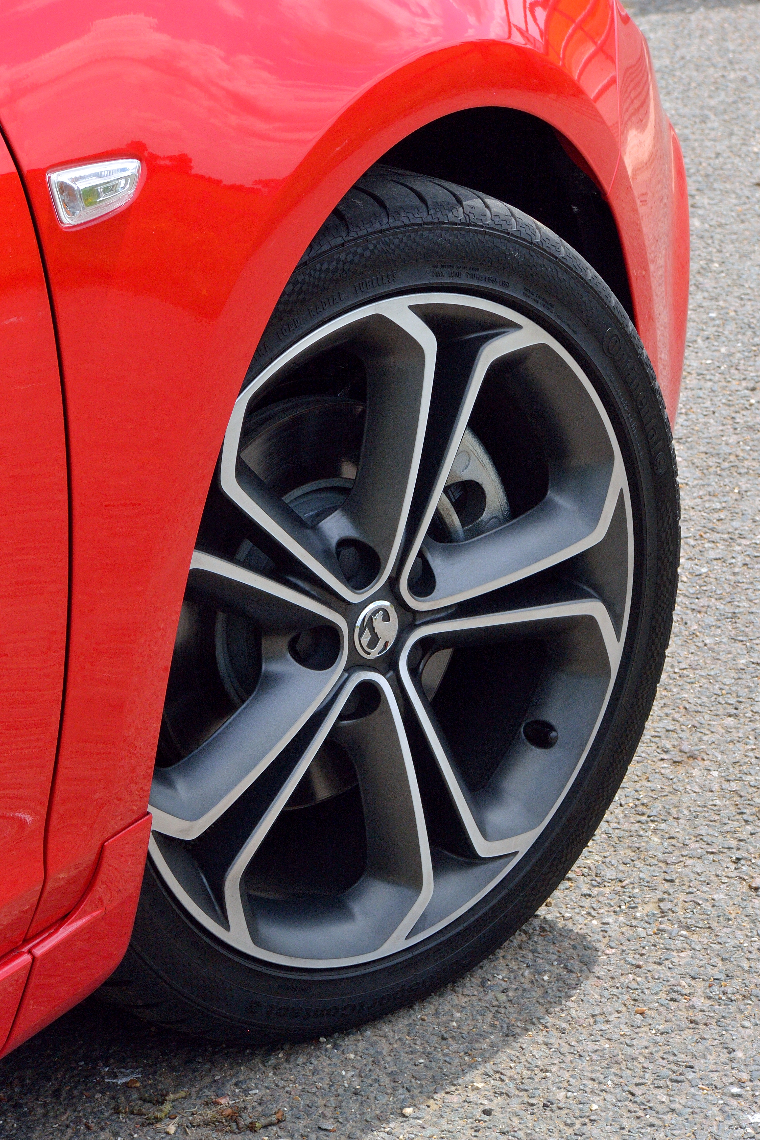 Vauxhall Astra BiTurbo wheel