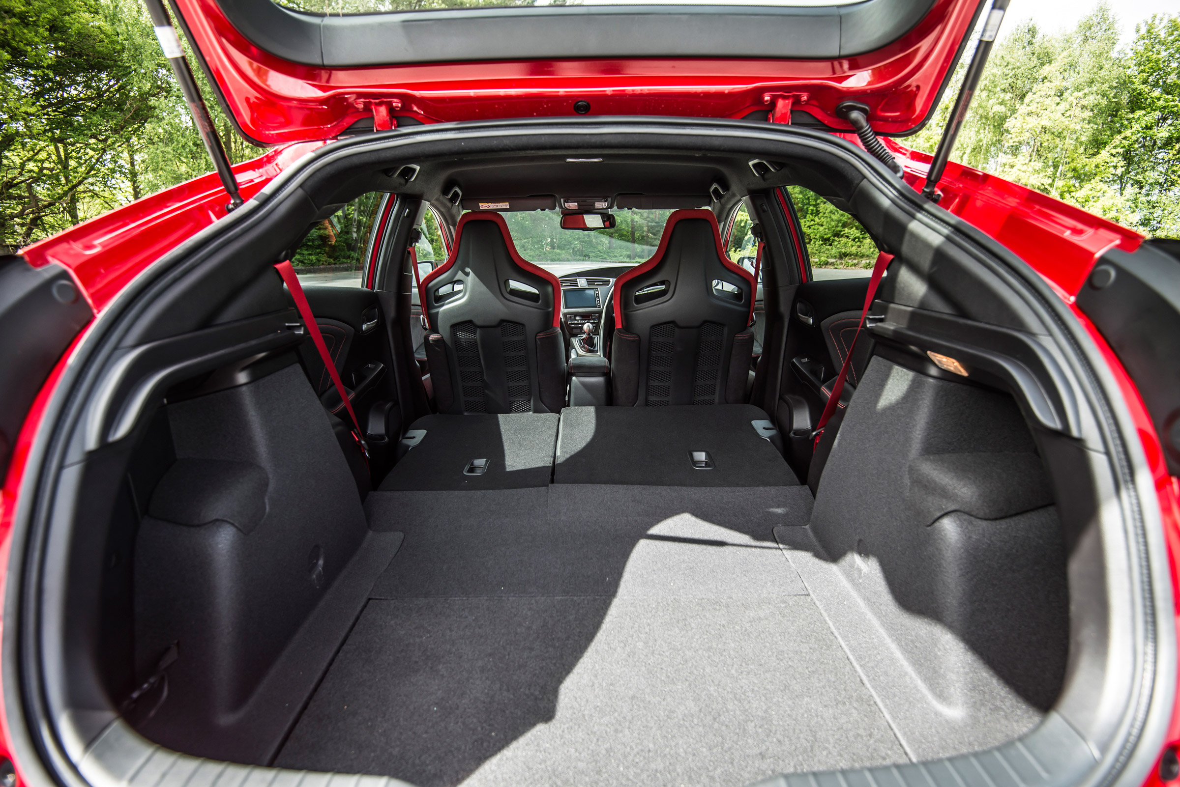 New Honda Civic Type R 2015 boot
