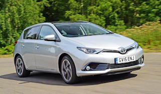 Toyota Auris - front action