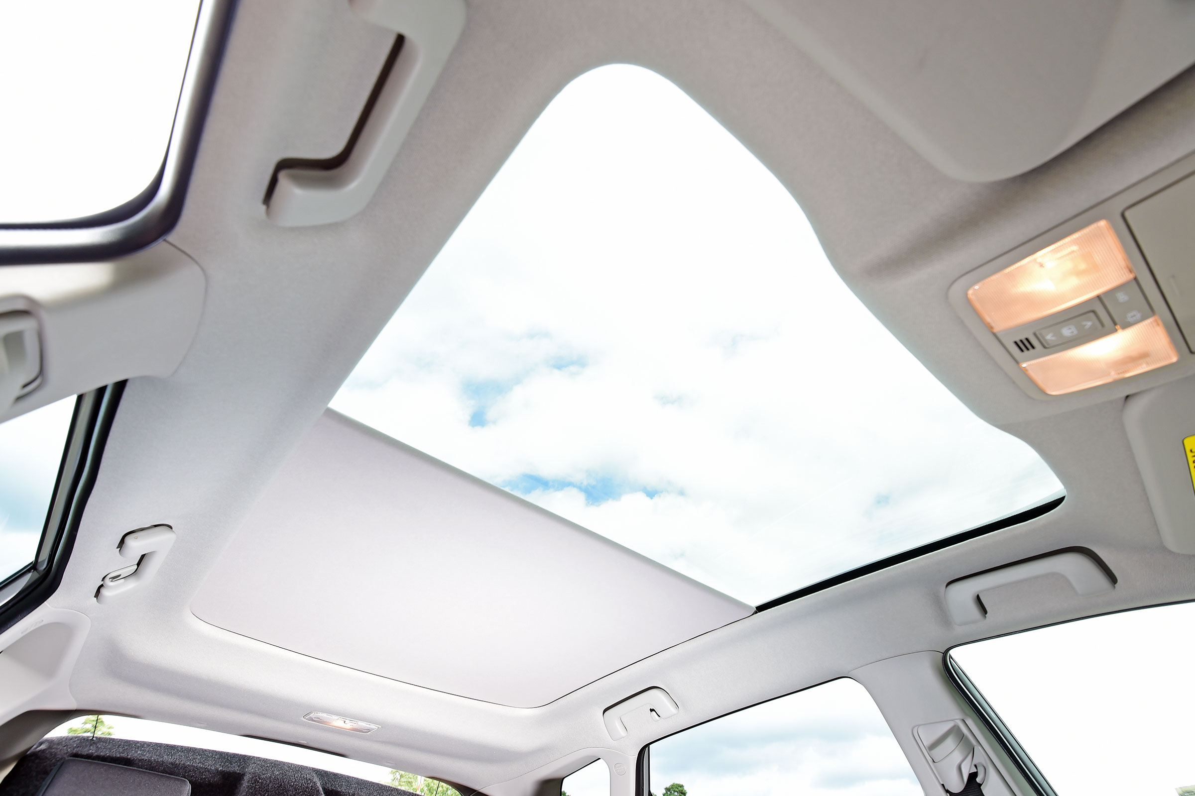 Toyota Auris - panoramic sunroof