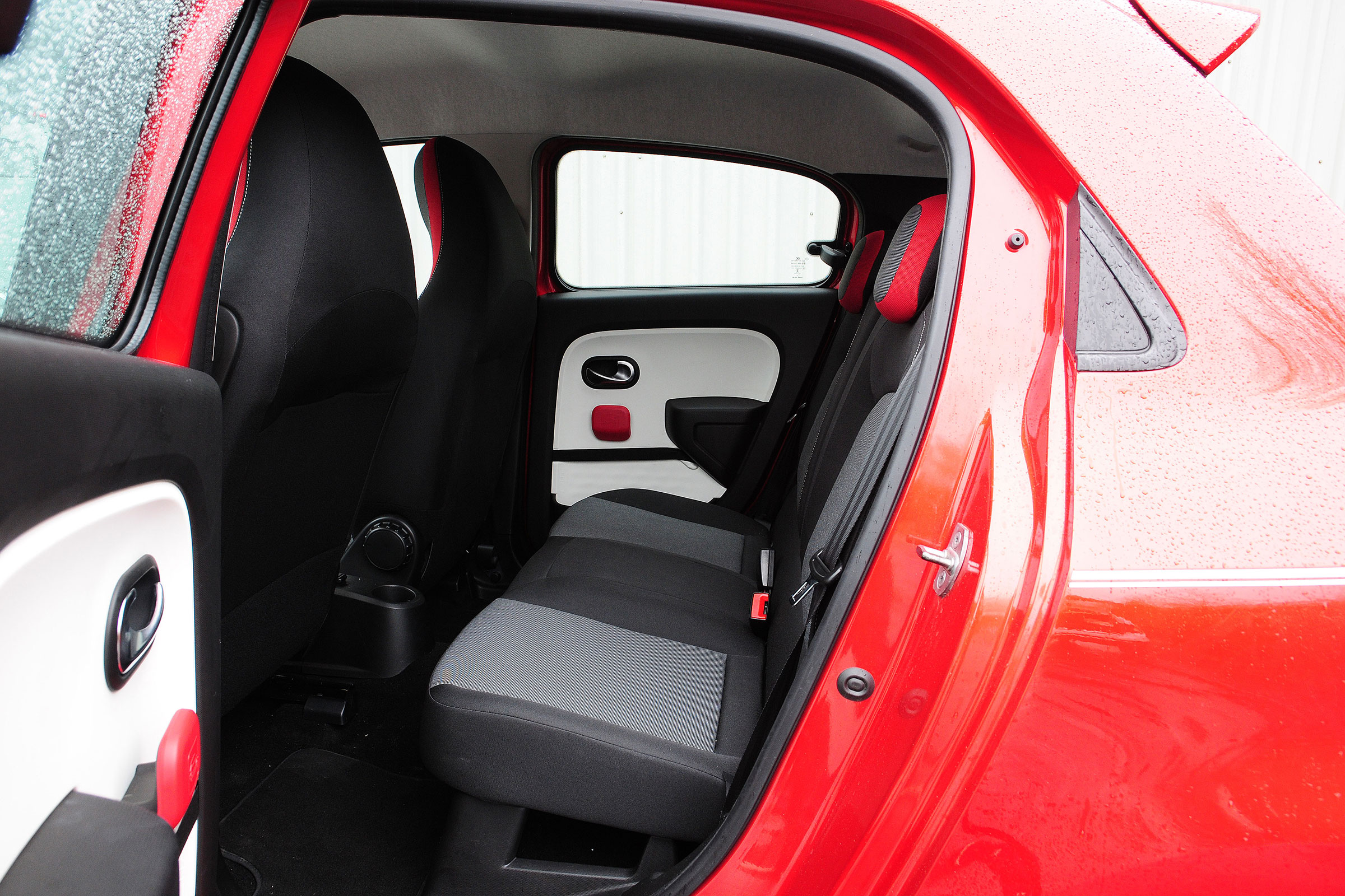 Renault Twingo - rear seats
