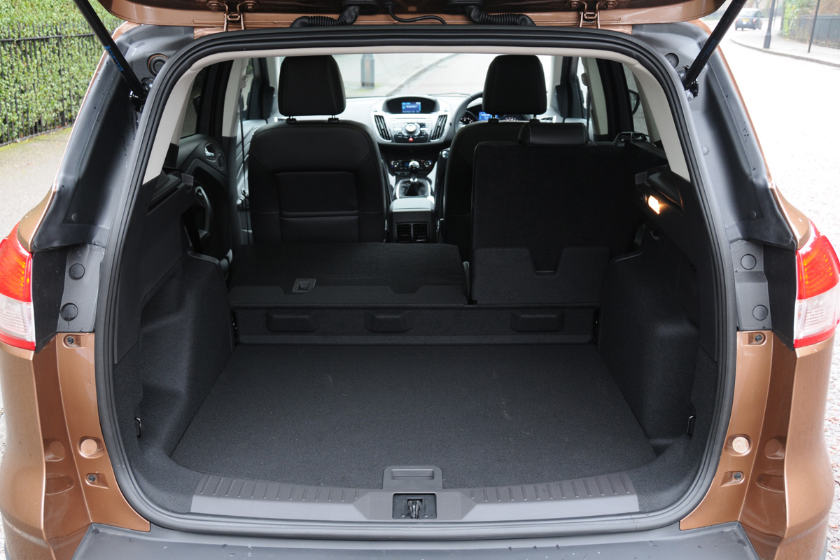 Ford Kuga boot