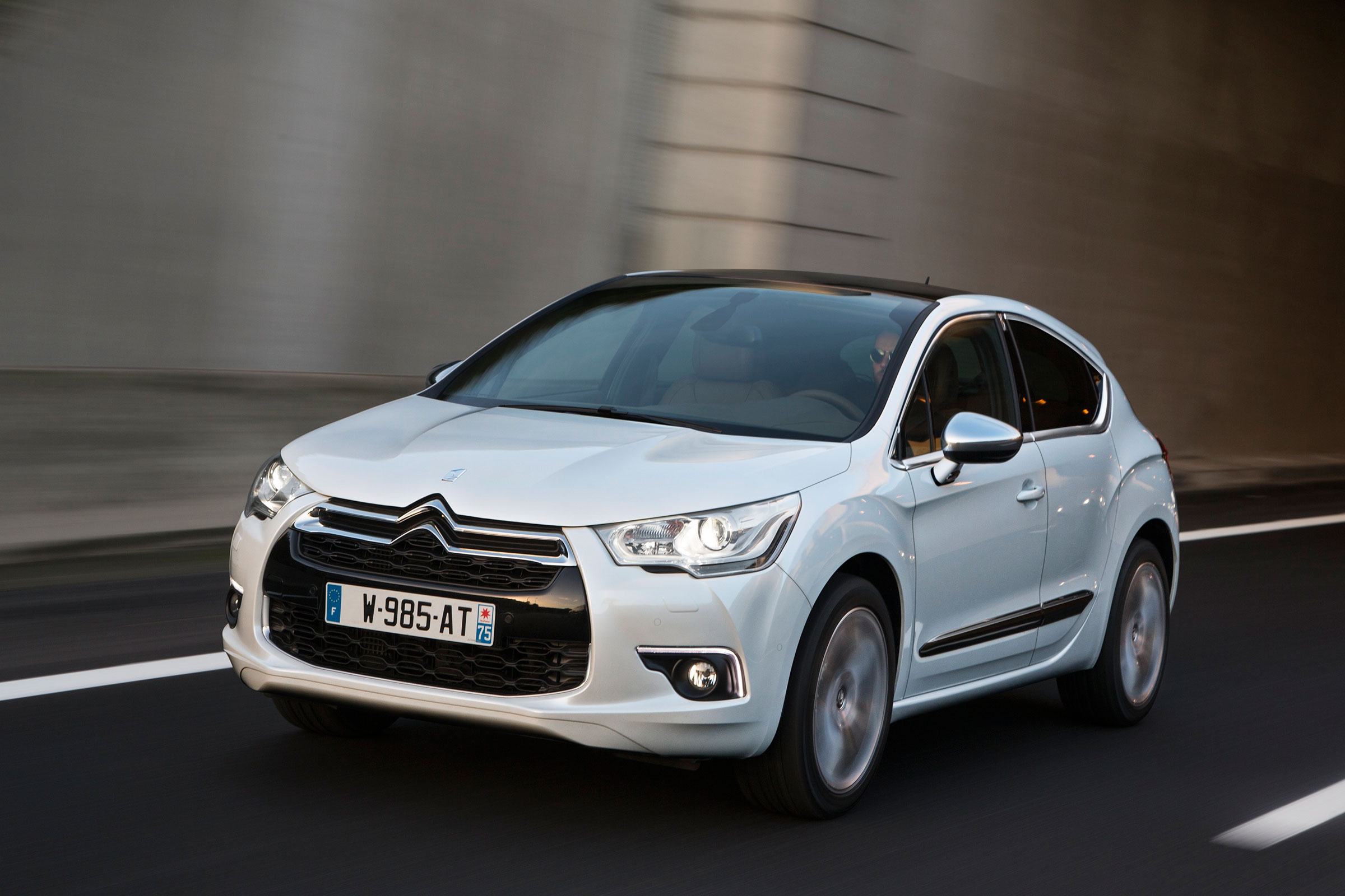DS 4 Puretech 130 - front tracking
