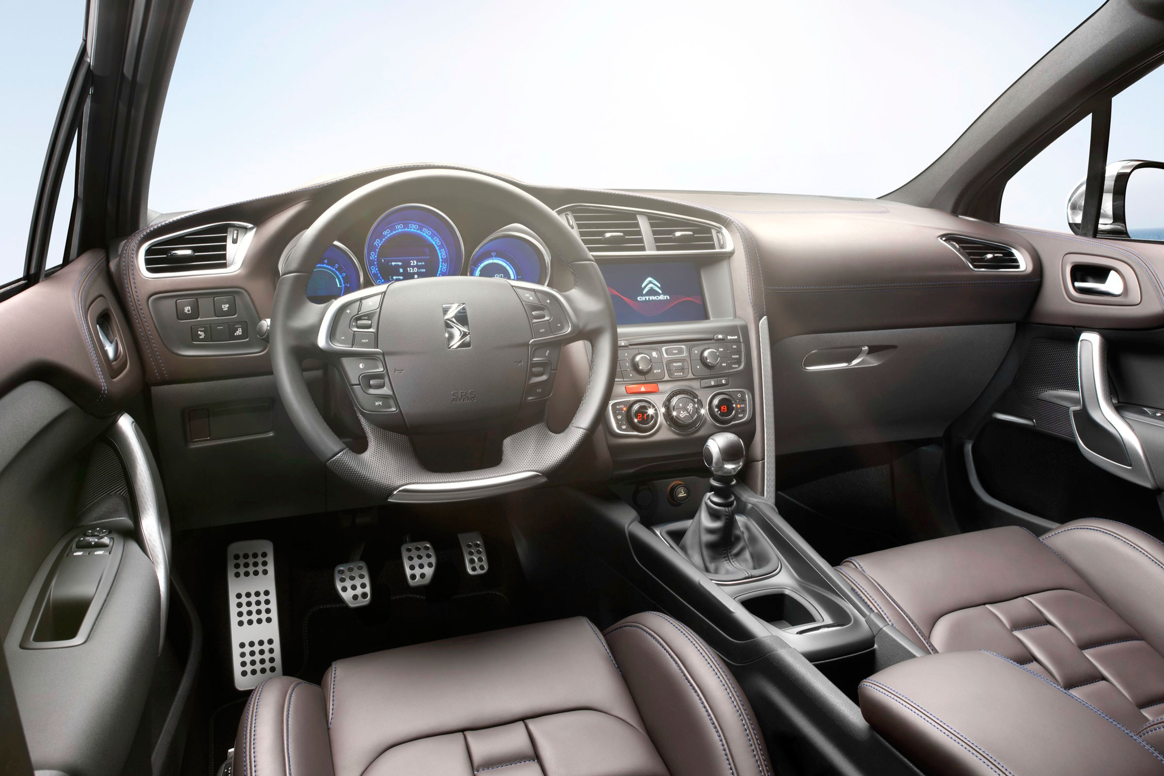 DS 4 Puretech 130 - cabin