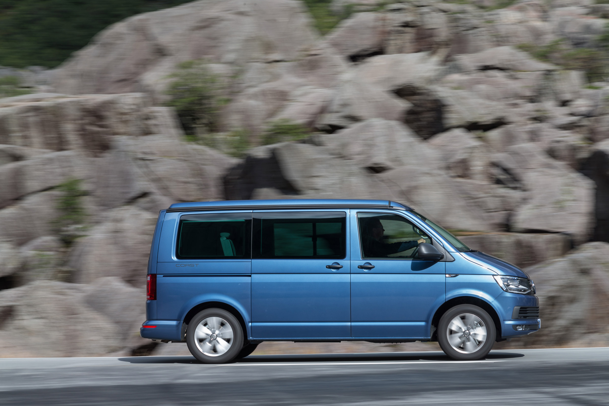 Volkswagen California T6 side